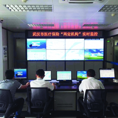 曲靖最新药店3000元能套现多少方法分析(最方便真实的曲靖急用钱如何提取医保卡里的钱方法)